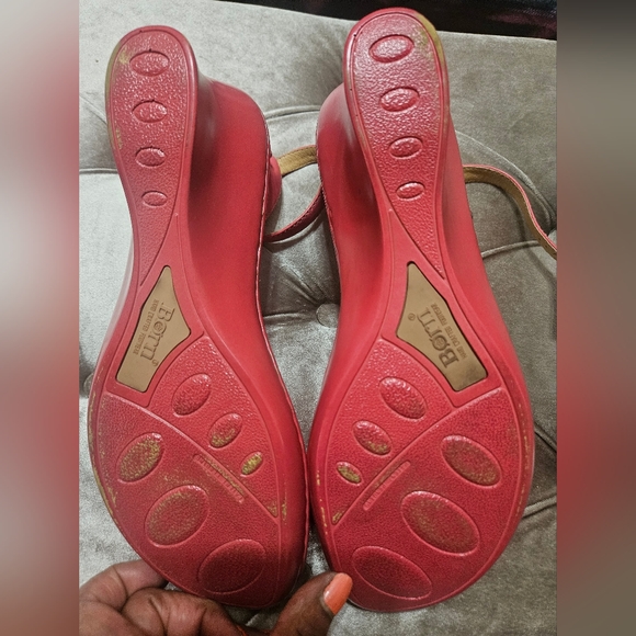 Shoes - Picture 12 of 12